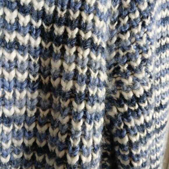 GAP Blue Marl Chunky Wool Blend Knit Sweater Sz MED - Picture 5 of 5
